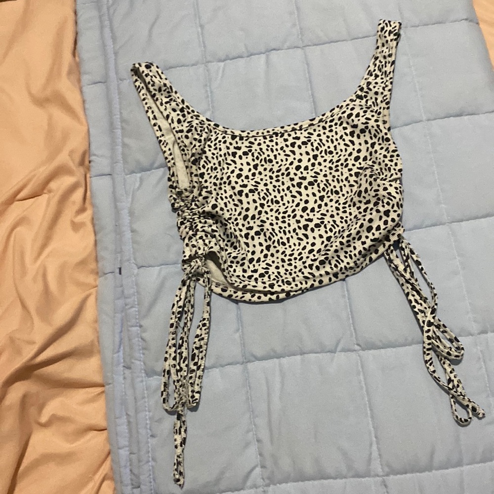 Crop tank top